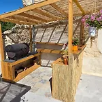 Du Bois Richer 4 Etoiles 15 Personnes Avec Piscine Fougeré