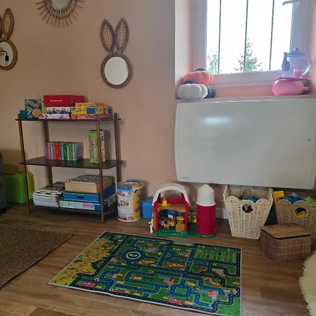 Du Bois Richer 4 Etoiles Avec Piscine * Fougere (Maine-et-Loire)