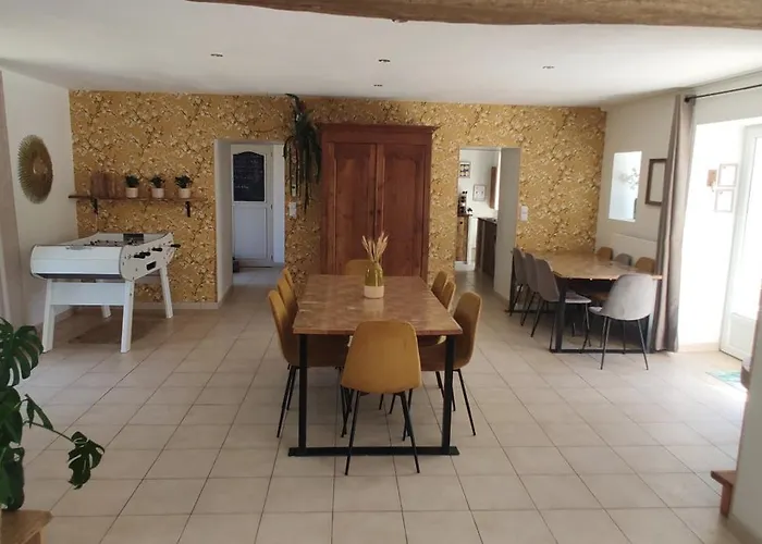 Du Bois Richer 4 étoiles Avec Piscine Fougere (Maine-et-Loire)