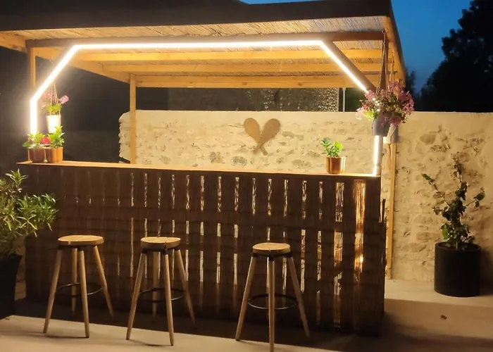 Du Bois Richer 4 étoiles Avec Piscine Fougere (Maine-et-Loire)